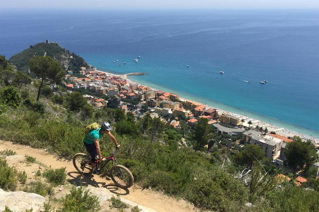 Apartamento Le 3B - Finalpia Finale Ligure Exterior foto